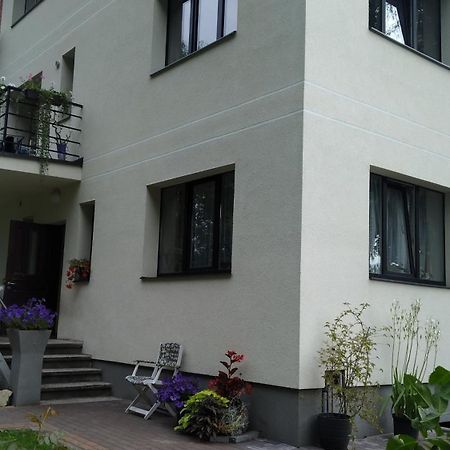 Studio Apartment And Free Airport Transfer ريغا المظهر الخارجي الصورة